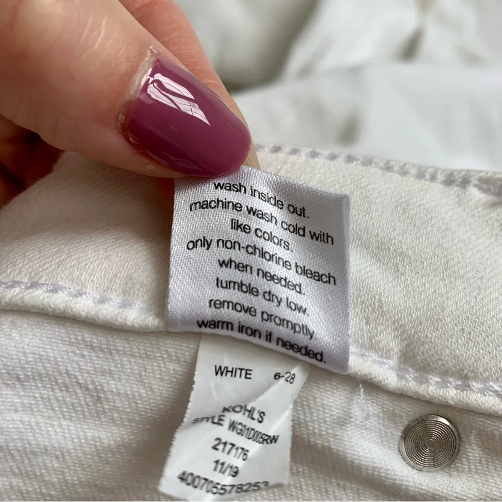 Elizabeth and James Off White High Rise Flare Jean, 6/28 - Image 11