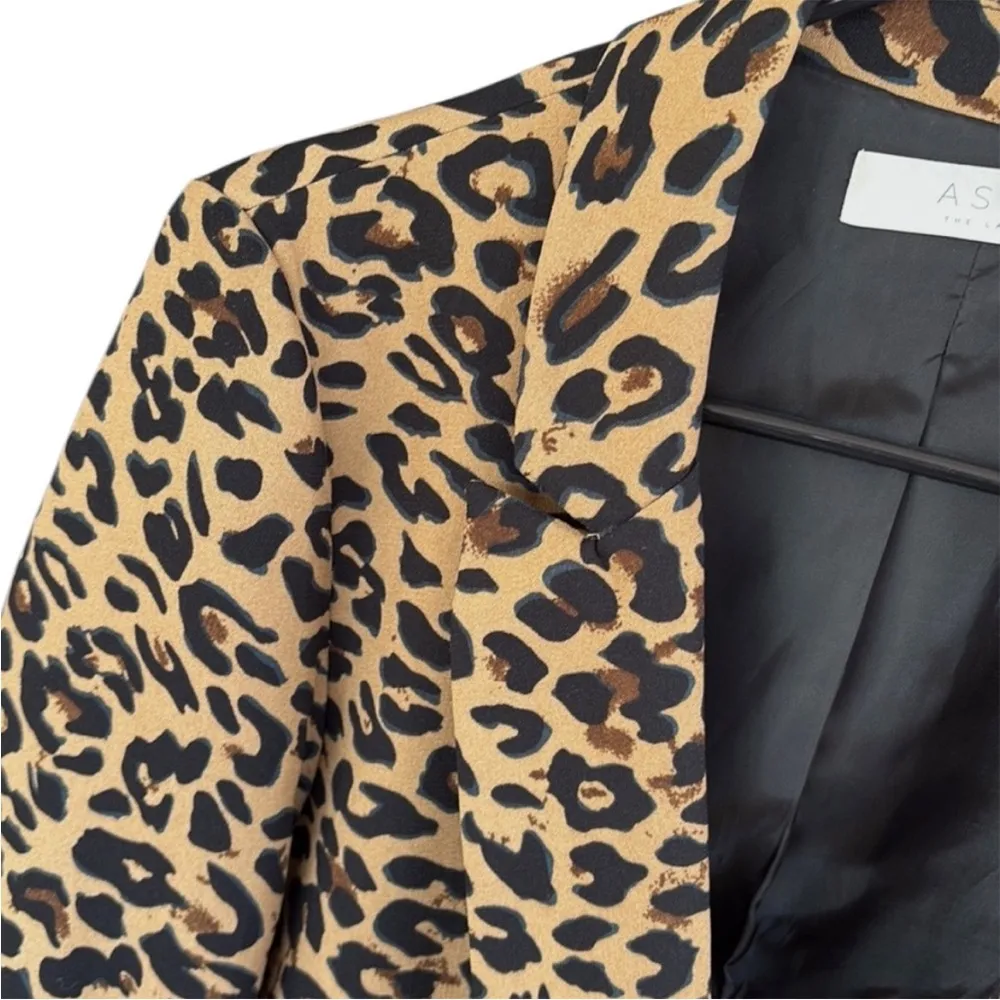 Like New ASTR The Label Open Front Leopard Print Blazer Top Size Small - Image 4