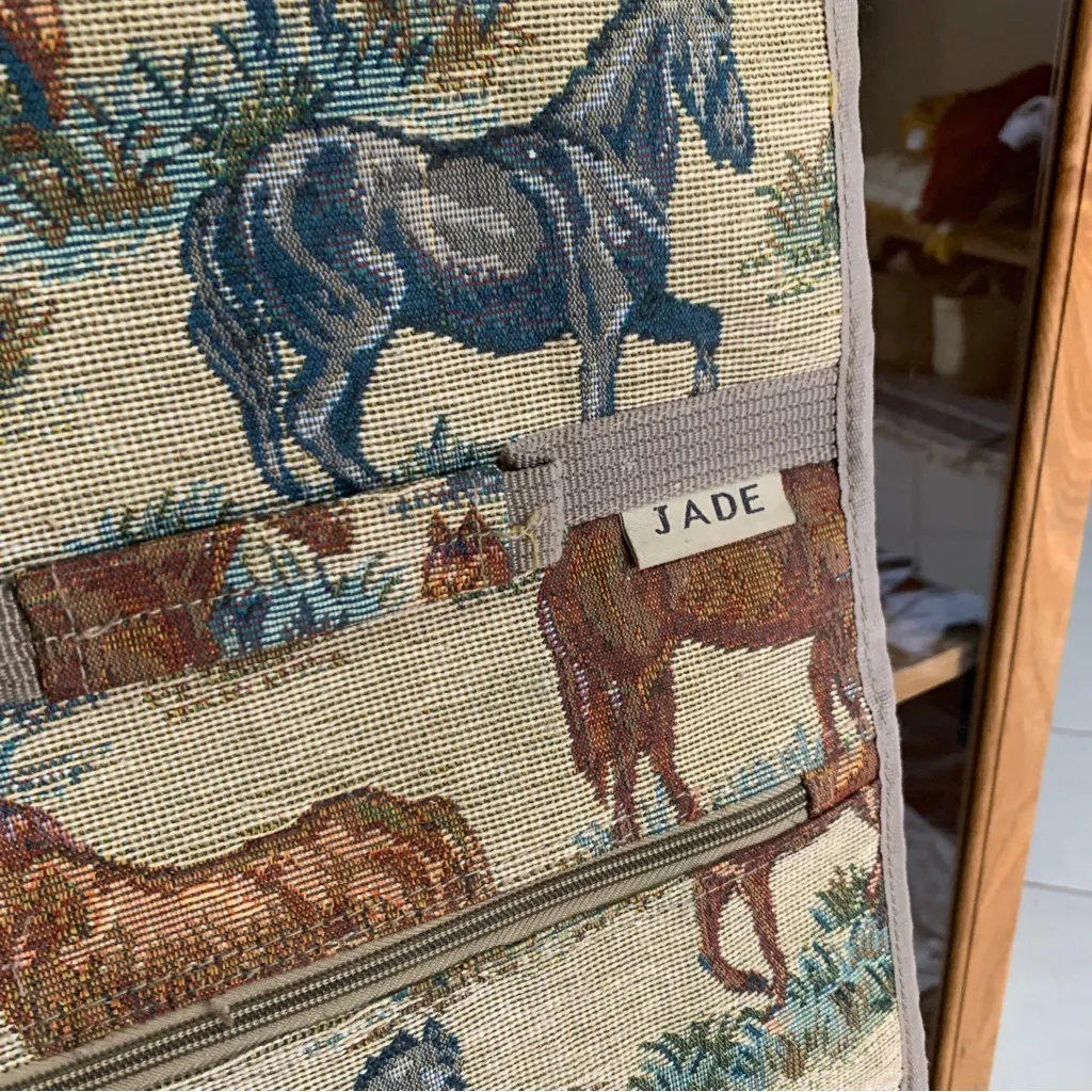 Jade Horse Print Tapestry Rolling Tote Bag Expandable Luggage Bag Folding Wheels Brown - Image 4