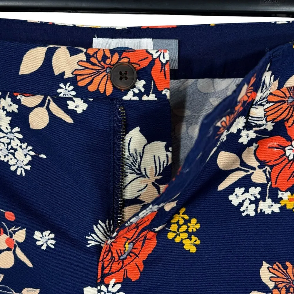 Old Navy SZ 12 Chino Shorts Floral Mid-Rise Pockets Zip-Fly Flat Front Navy Blue - Image 2