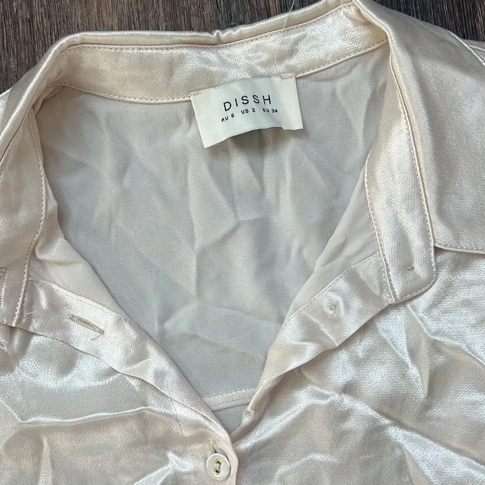Dissh  CREAM BUTTON UP - Image 2
