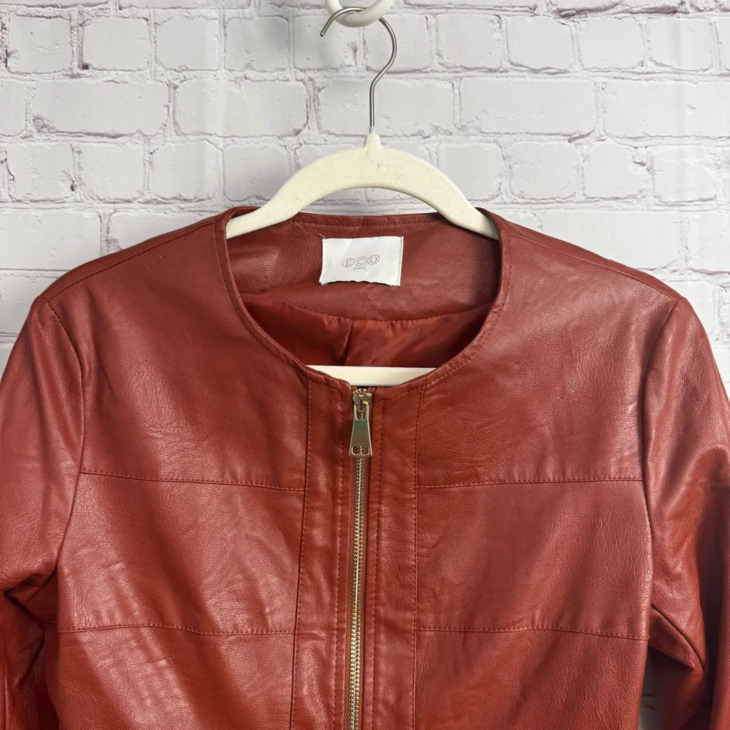 ECO Italy faux leather deep red brown structured full zip jacket ladies XS/S Size undefined - Image 4