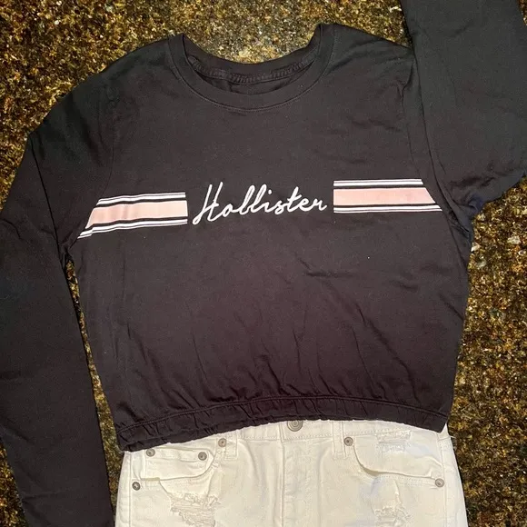 Hollister Long Sleeve Cropped Top: Size S - Image 2