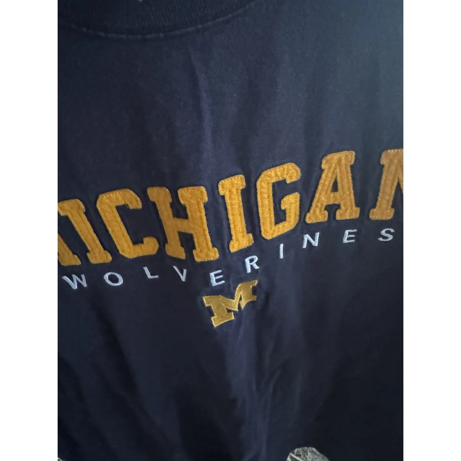 AS Sports Navy Blue Size XL Embroidered MICHIGAN WOLVERINES Tshirt Vintage - Image 3