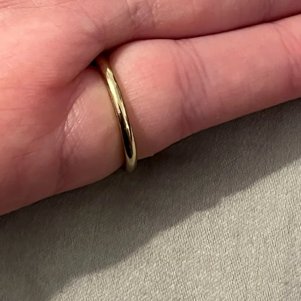 Green Moonstone Gold Tone Ring Size 6 - Image 5