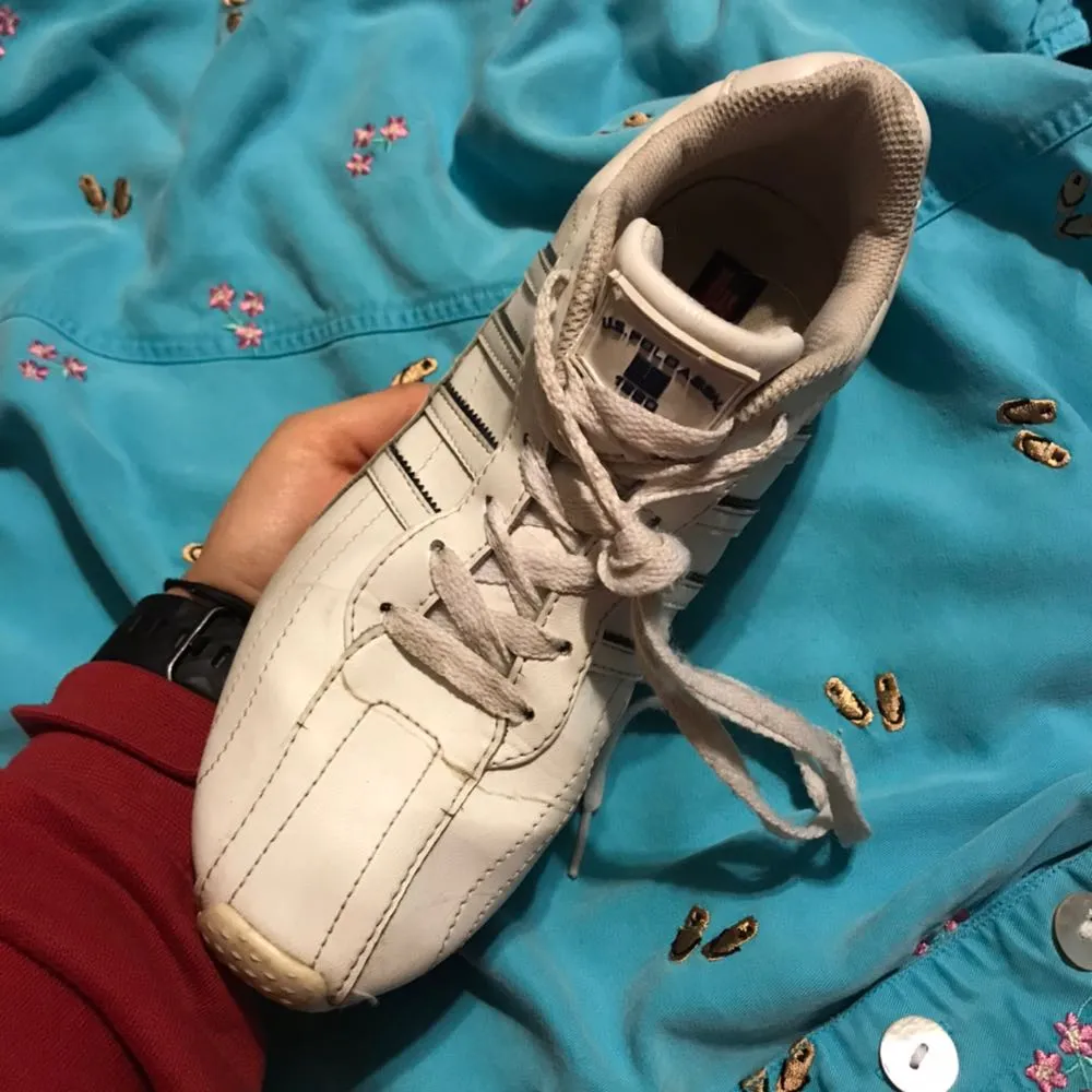 VINTAGE WHITE US POLO ASSN. LOW TOP TENNIS SNEAKERS - Image 2