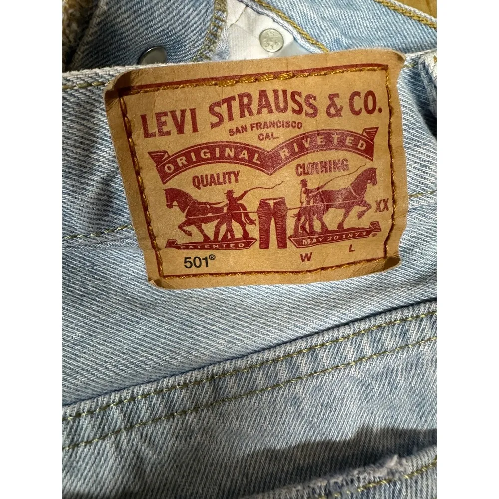 Levi 501 Distressed High Rise Button Fly Denim Jean Shorts Size 27 Pink Distress - Image 5