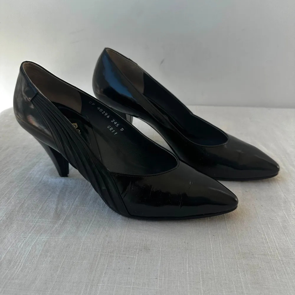 Pierre Cardin Vintage Black Patent‎ Leather Heels Party Career Pumps Size 6.5 - Image 4