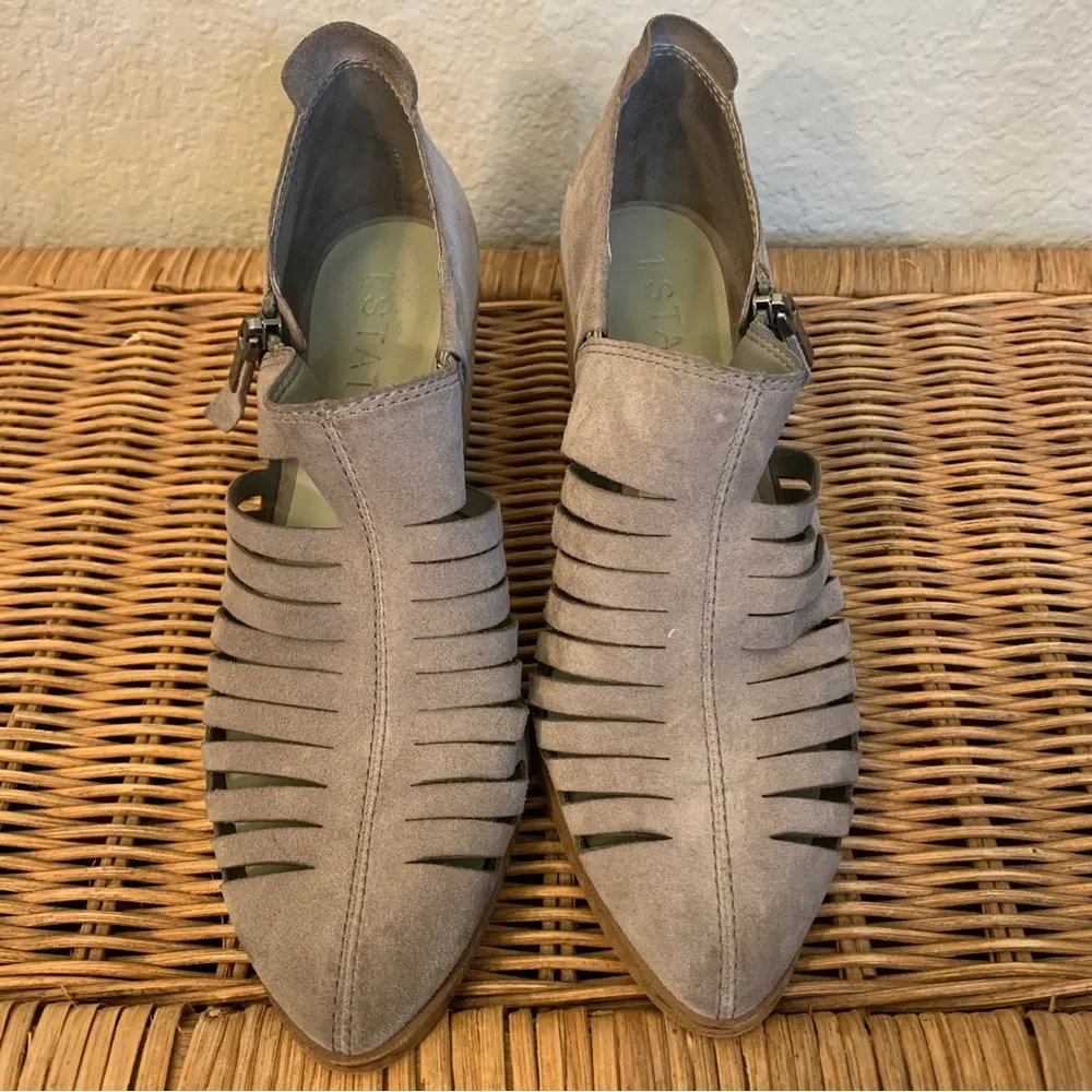 1 State Arnet Heeled Leather Slip on Shoe Size 8 - Image 4