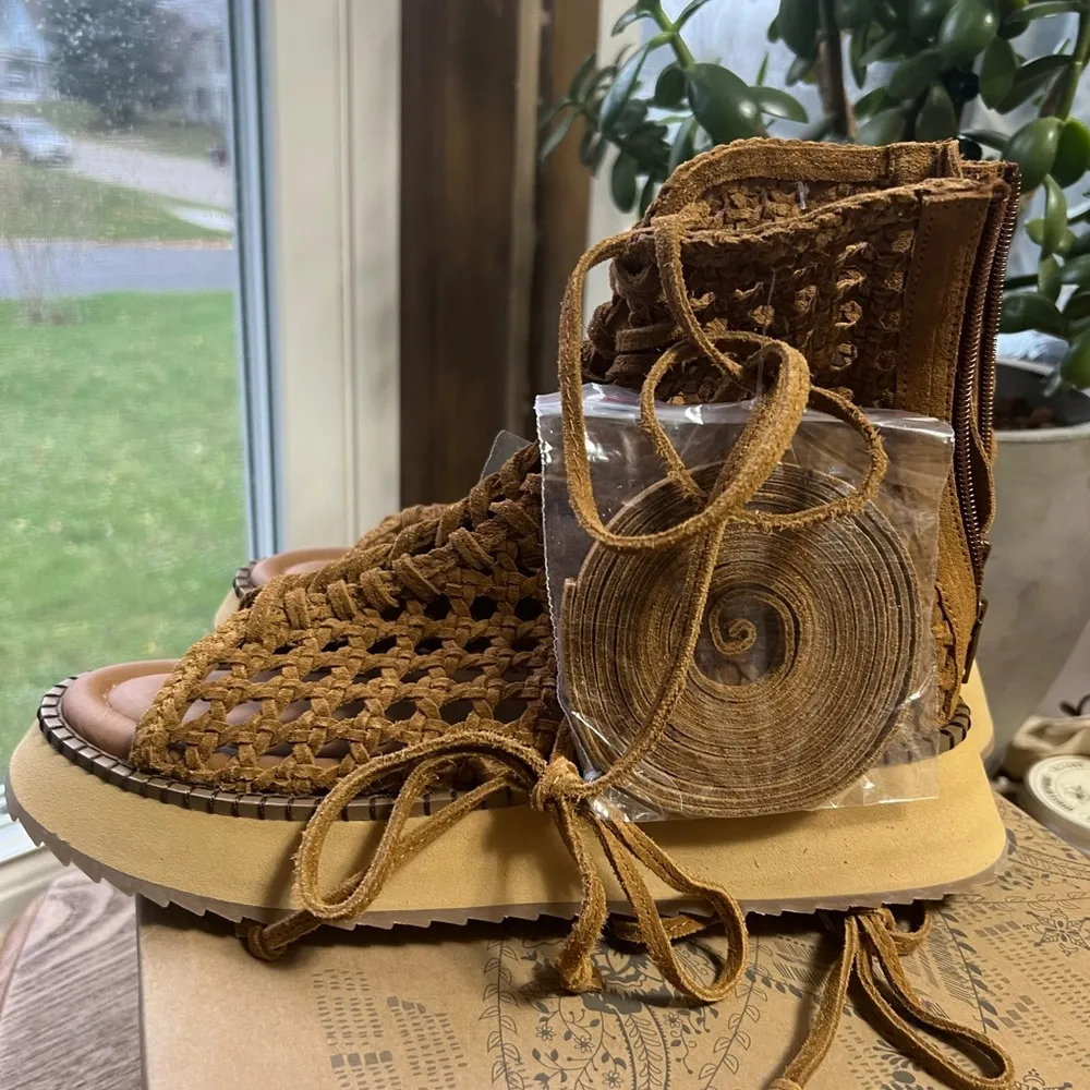 FREE PEOPLE Luca Lace Up Sandal - Size 9 - Image 5