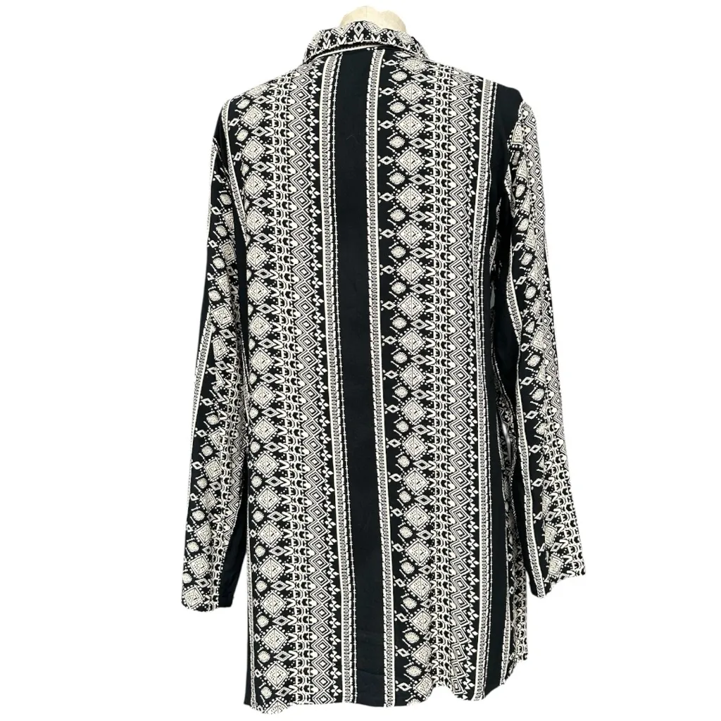 Kaktus Black & Cream Tribal Print Tunic, Size Medium, Boho Lightweight Fall Top - Image 5