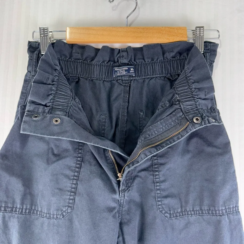 Abercrombie & Fitch Slouchy Tapered Straight Leg Pant Paperbag Black Size Medium - Image 4