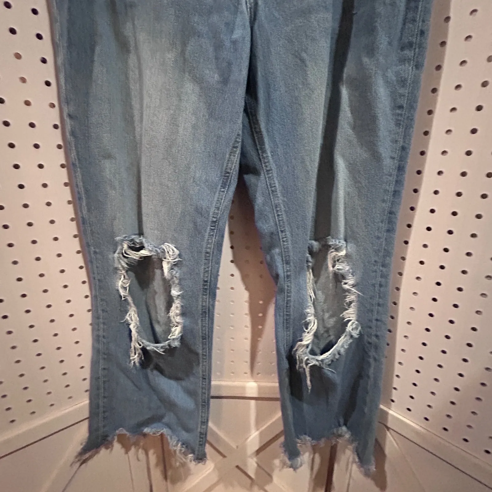 We The Free Twenty Eight Distressed High Rise Straight Leg Jeans Womens Size 28 - Image 2