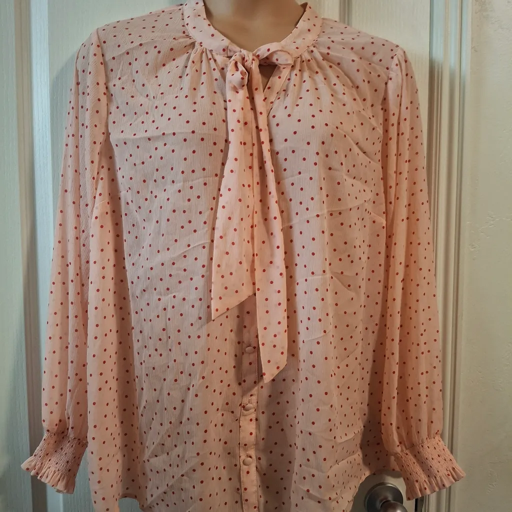 Torrid Sz 3 Women's Pink Polka Dot Blouse - Image 5