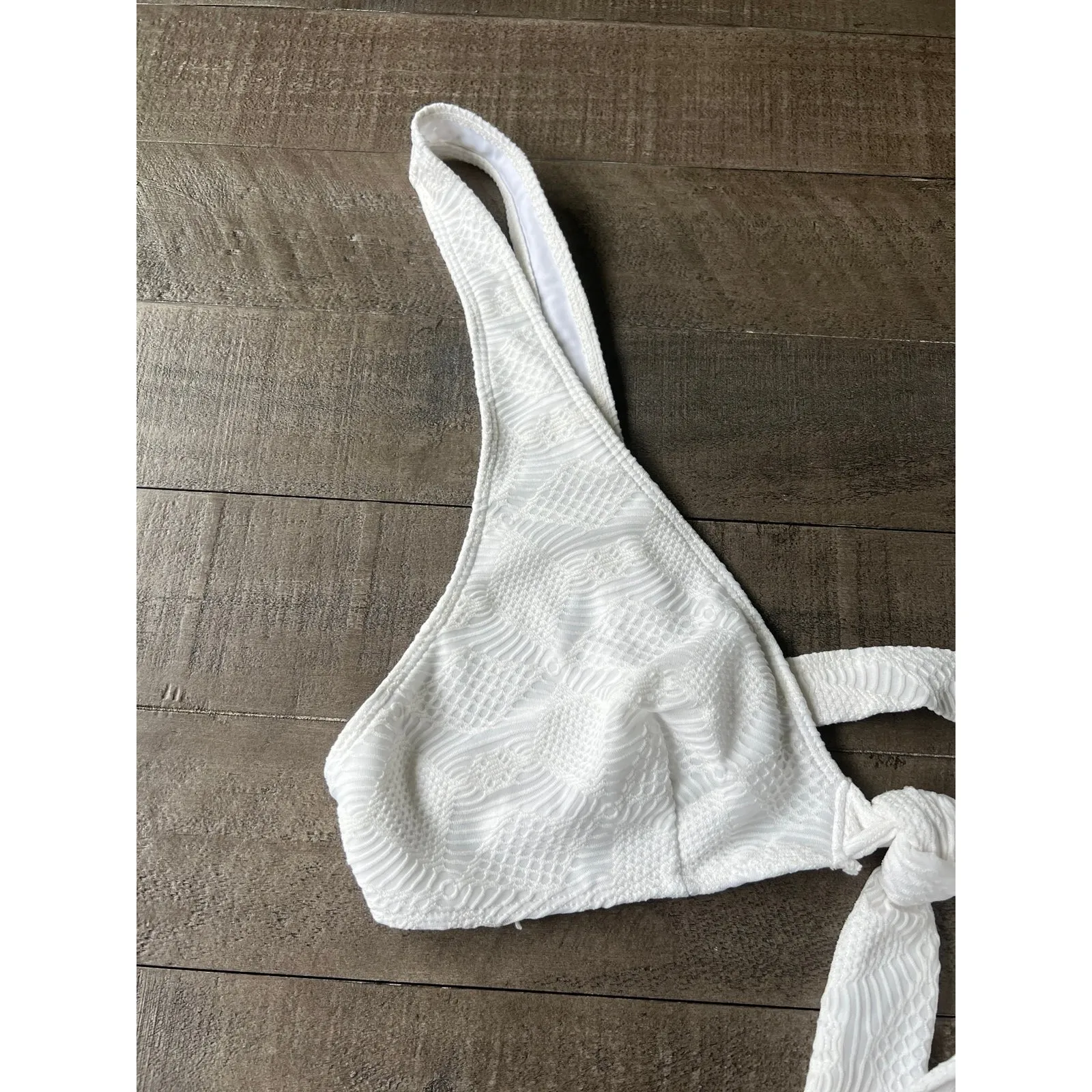 ASOS Women's Triangle White Crochet Pattern Front Tie Bikini Top‎ Size 10 - Image 2