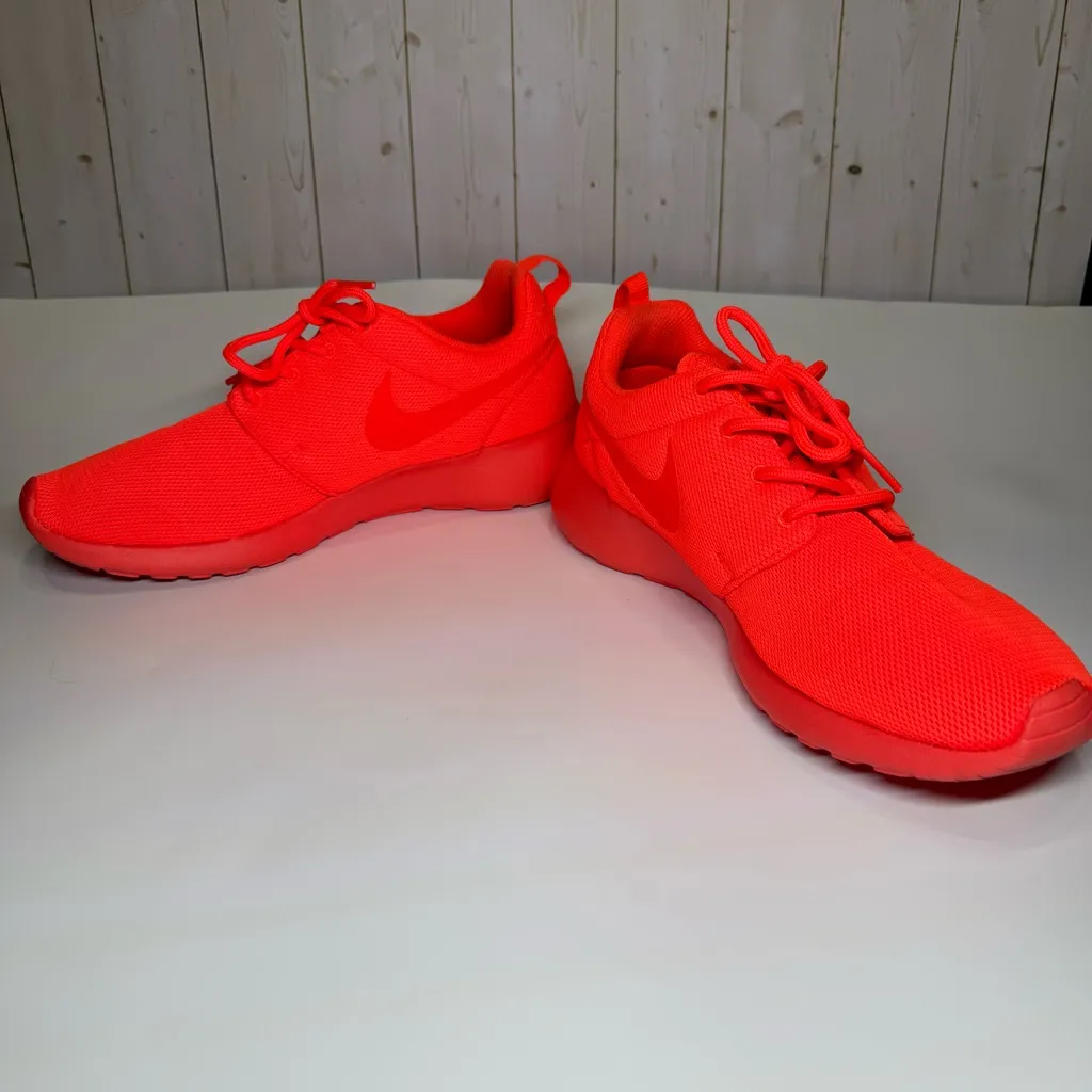 Nike Roshe One Running Shoes Total Crimson 844994-802 Women's Shoe - Image 2