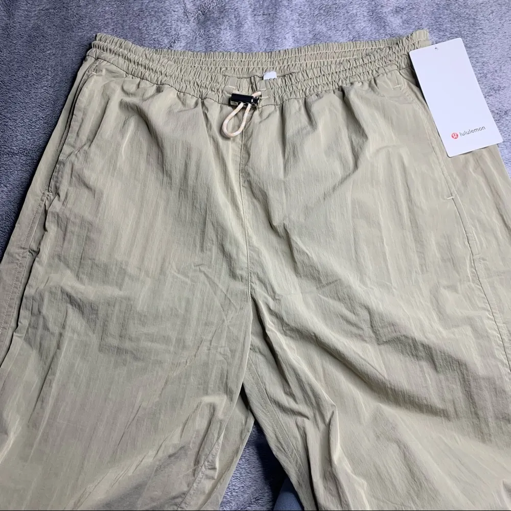 Lululemon Evergreen Track Pant NWT Beige Size 10 - Image 9