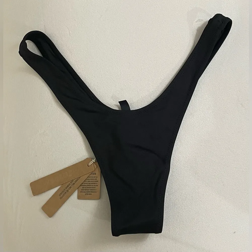 SKIMS SET NWT Black Bikini Swimsuit Size S - Image 6