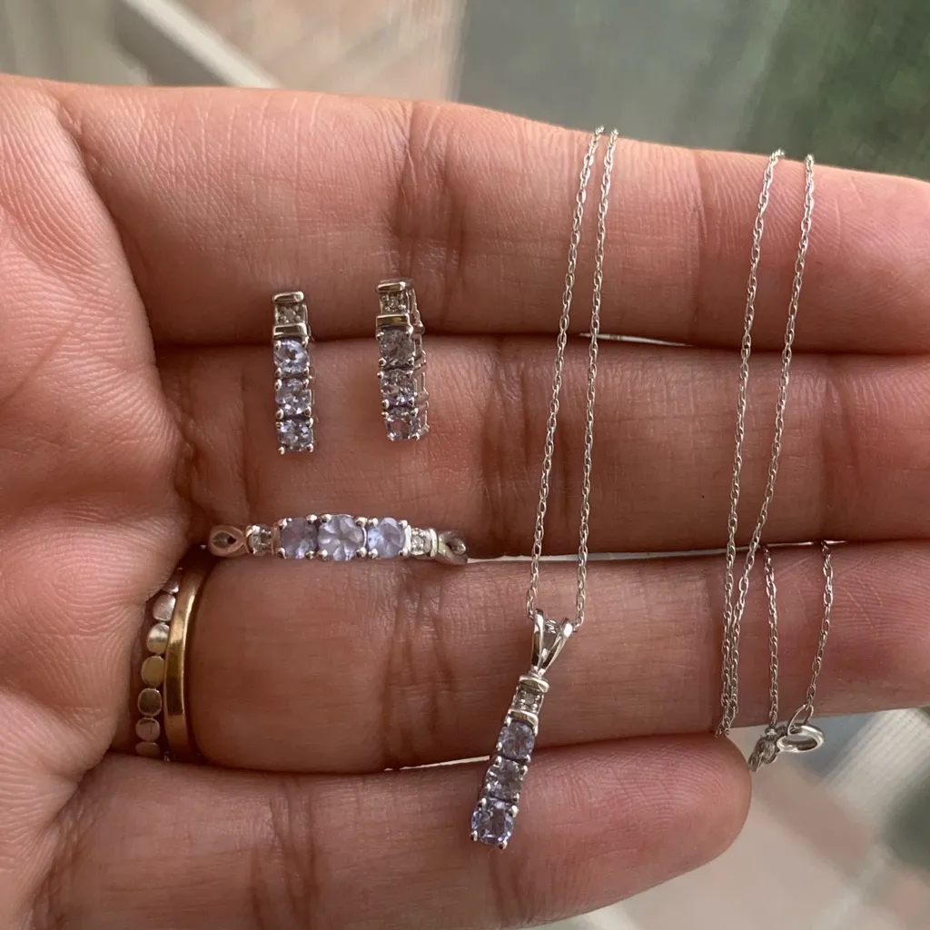 10k White Gold Tanzanite Set Silver - Image 5