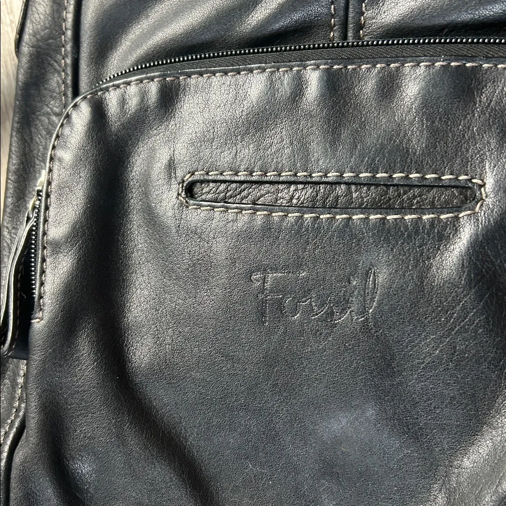 Fossil  Black Leather Crossbody Bag - Image 11