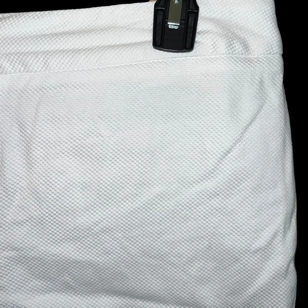 Susan Bristol Women's 4 White Cotton Flat Front Bermuda Shorts Stretch - Image 3