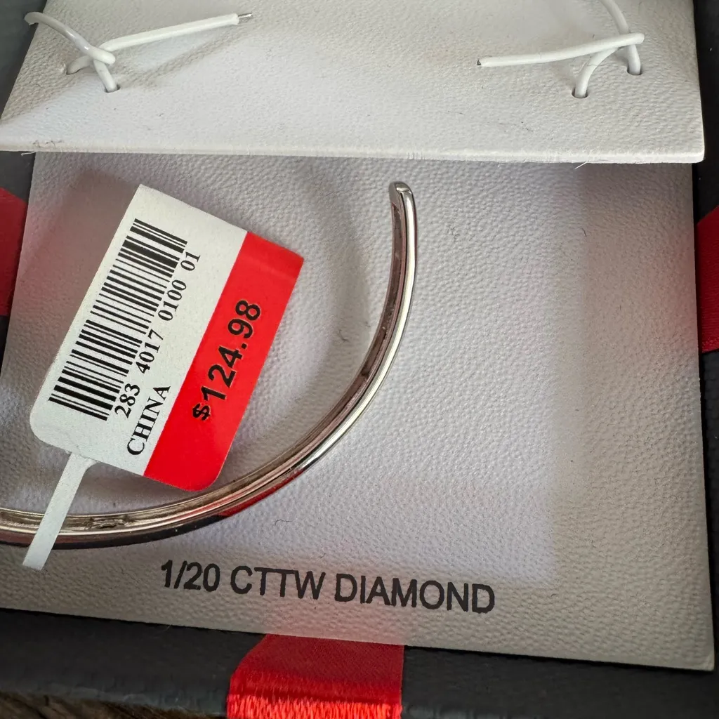 Sterling Silver Diamond Accent Bangle Bracelet 7 inch adjustable NWT - Image 3