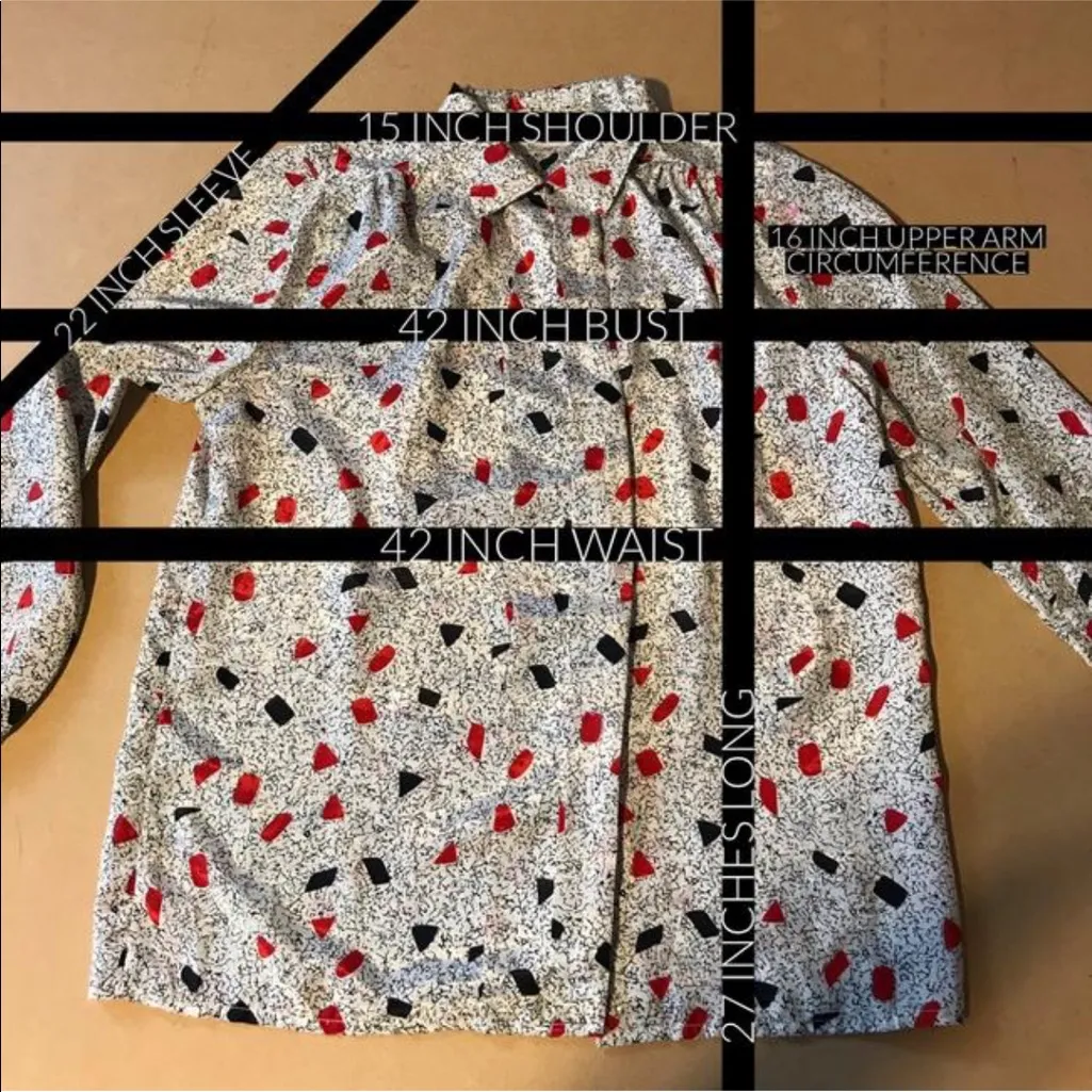 VINTAGE 1980'S ALFRED DUNNER WHITE, RED & BLACK BLOUSE W/GEOMETRIC PRINT (12) - Image 8