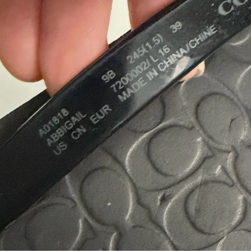 Coach Sandals Abbigal Flip Flops Logo Medallion Travel Beach Cruise Black Silver - Image 13