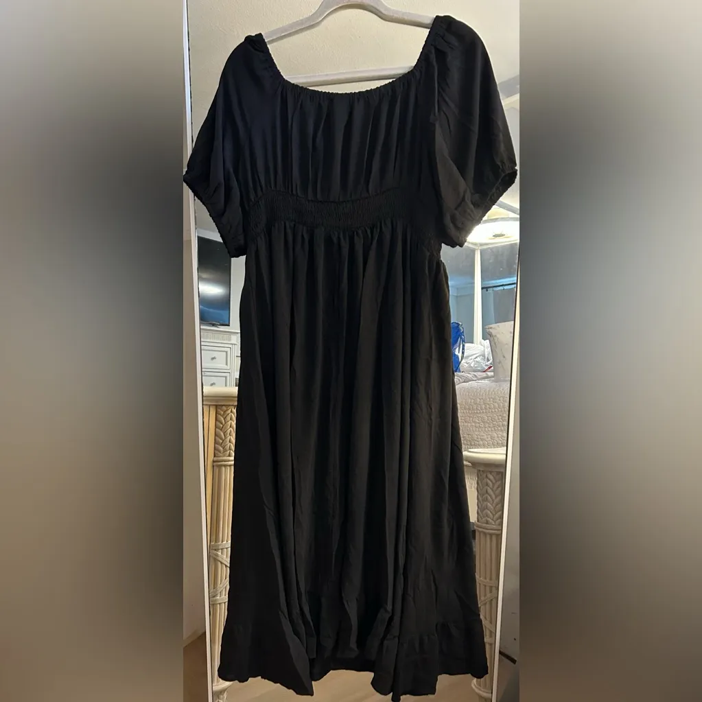 NEW Plus Size V Neck Short Sleeve Smocked Elastic Waist Ruffle Hem Maxi Dress 1X Black - Image 2