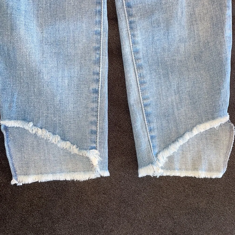 DL1961 Emma Power Legging Light Wash Jean Skinny Raw Edge Asymmetrical Hem EUC - Image 8