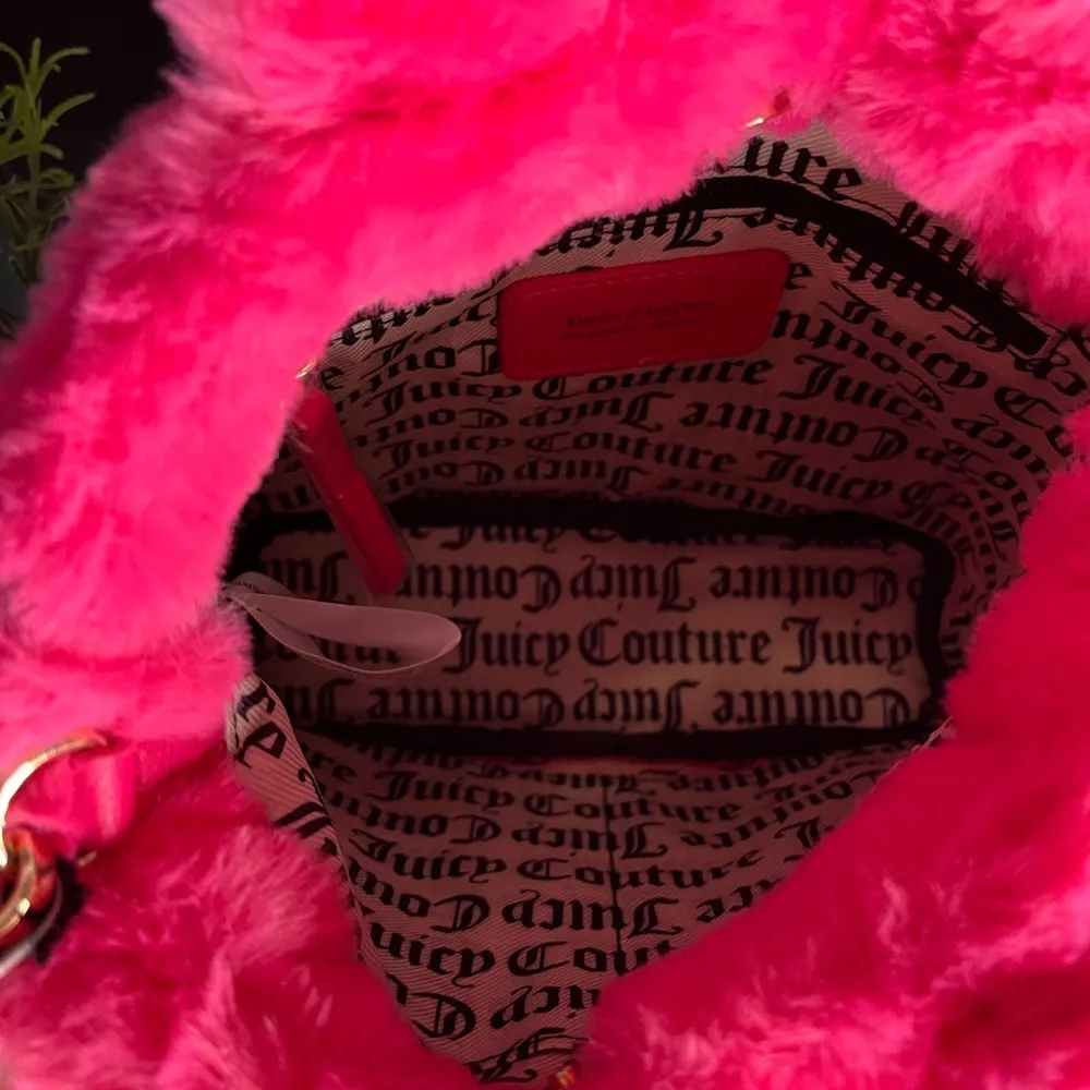 Juicy Couture Free Love Pink Faux Fur Mini Tote • Rhinestone Logo • NWT - Image 4