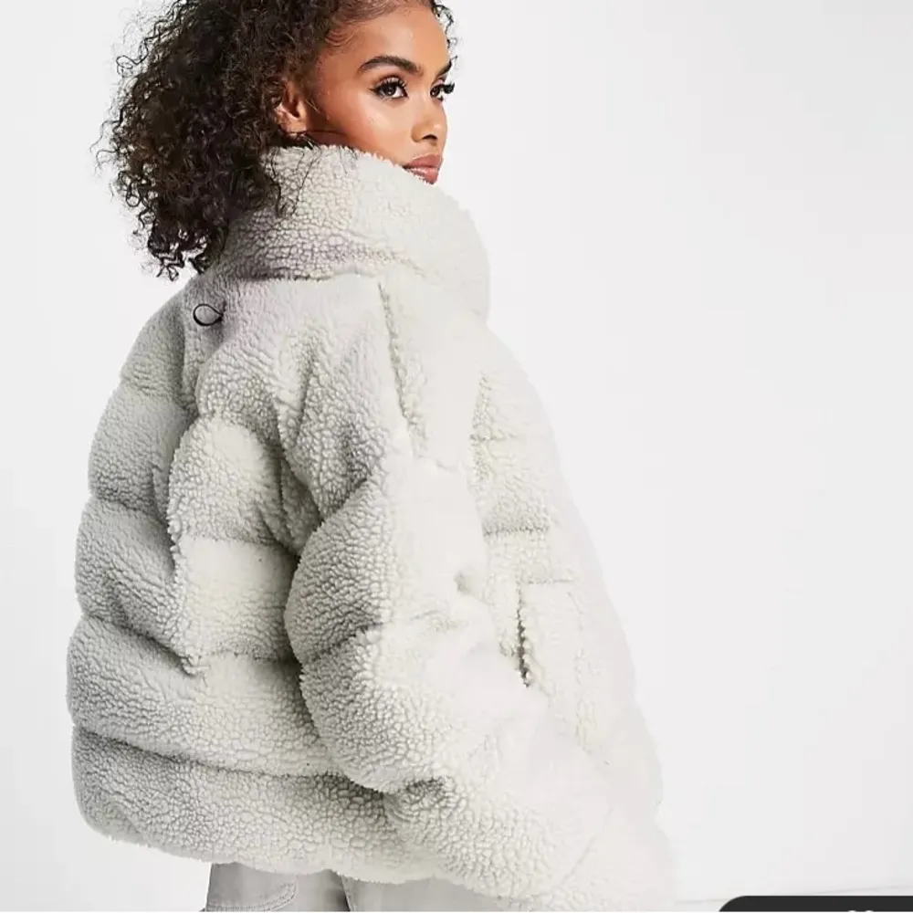 Nike ThermaFit City Sherpa Jacket NWT Size XS/ XSmall - Image 4