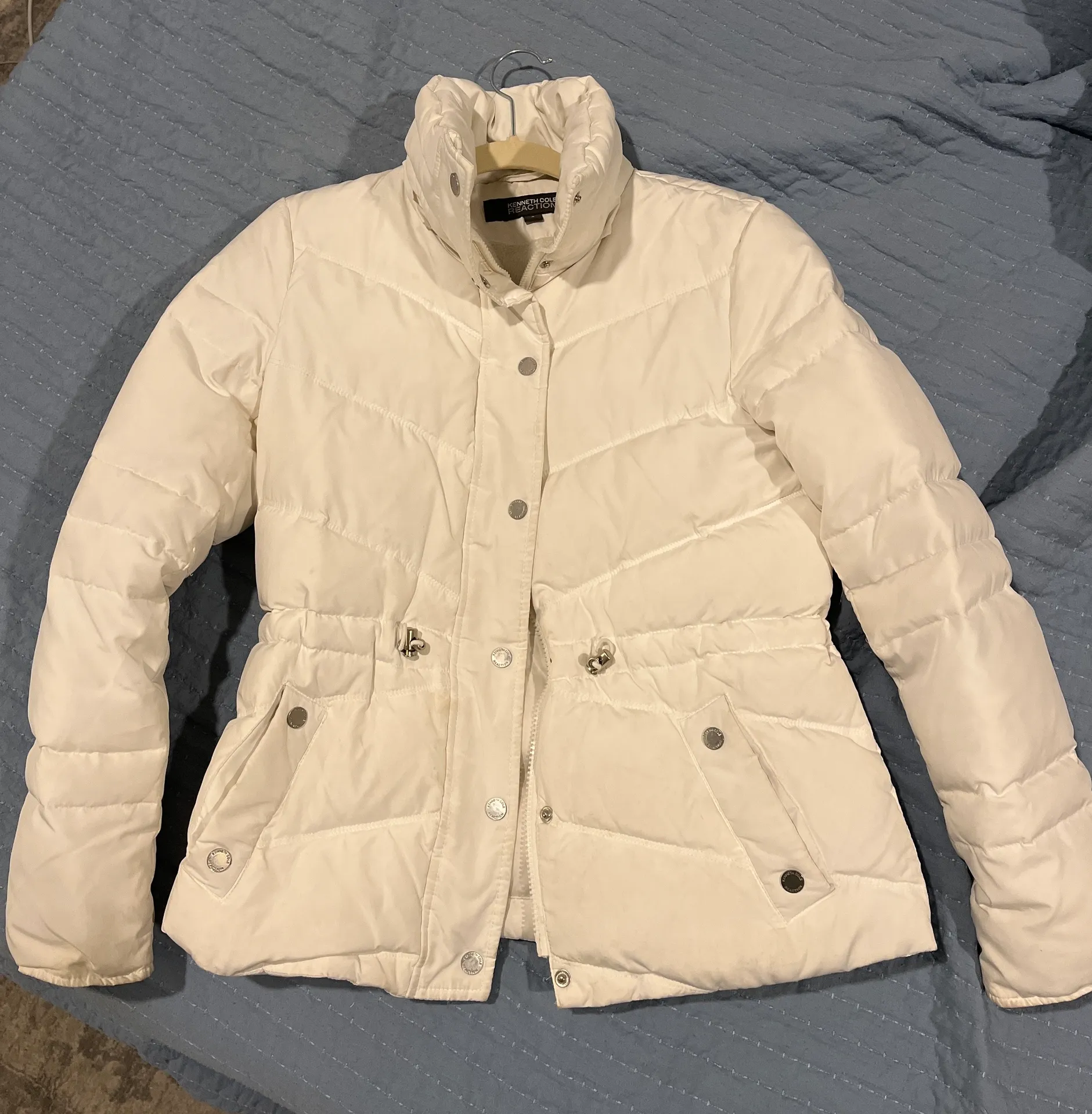 Kenneth Cole White Puffer Jacket - Image 2
