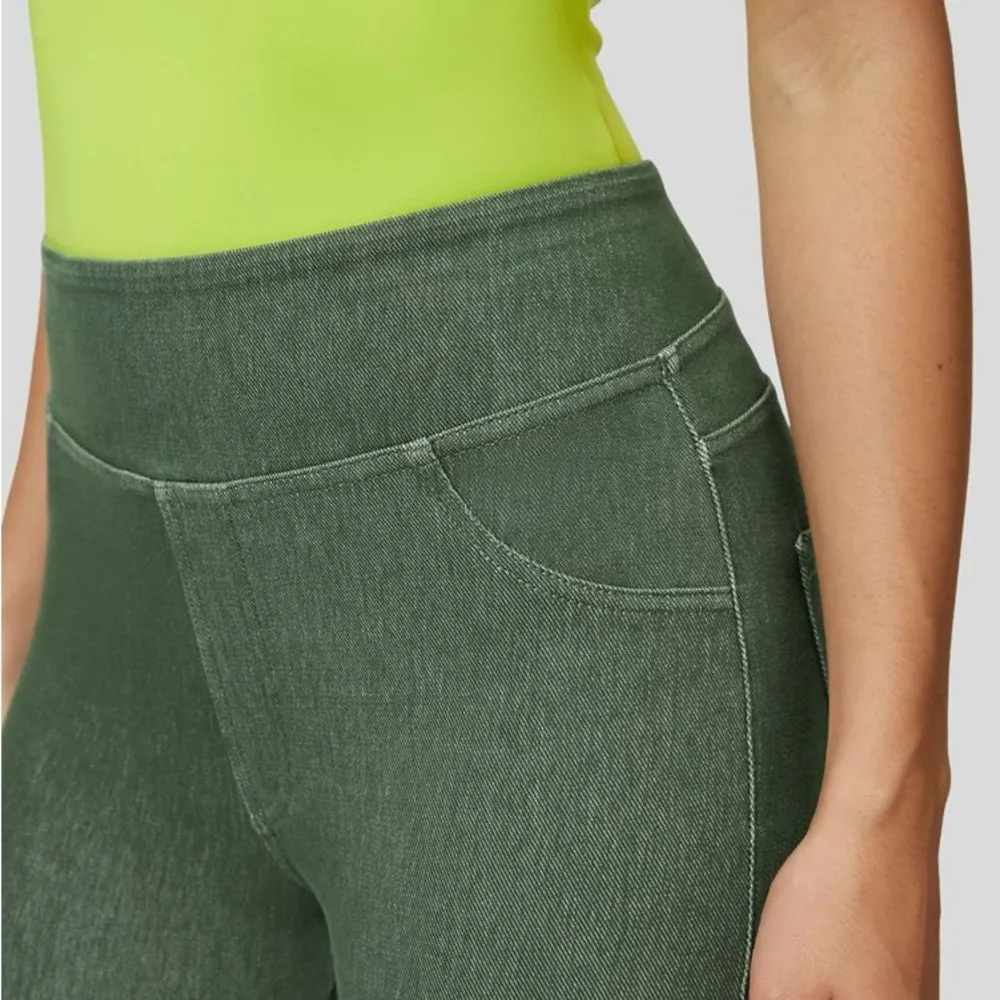 122H.- HighWaisted Back Side Pocket Colorful Stretchy Knit Denim Casual Leggings - Image 4