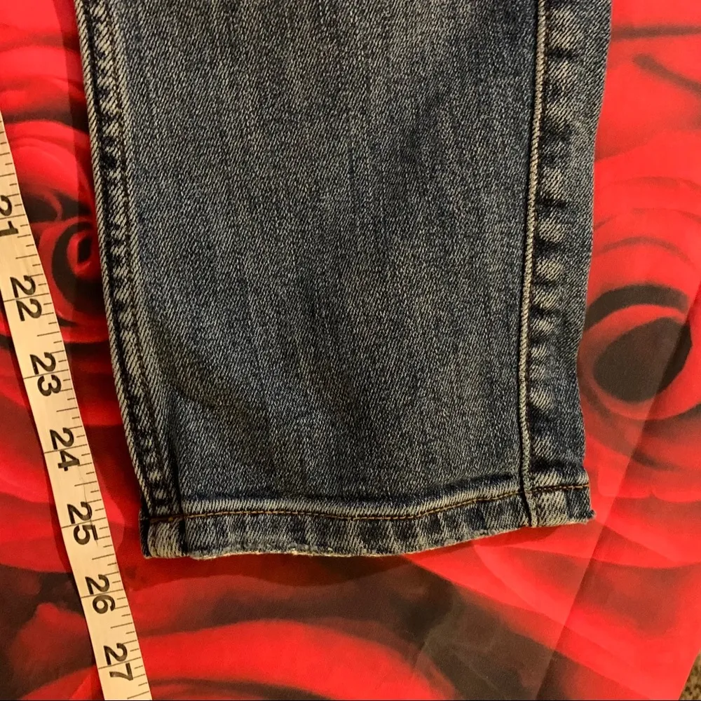 Zara size 4 distressed destroyed basic jeans - Image 9