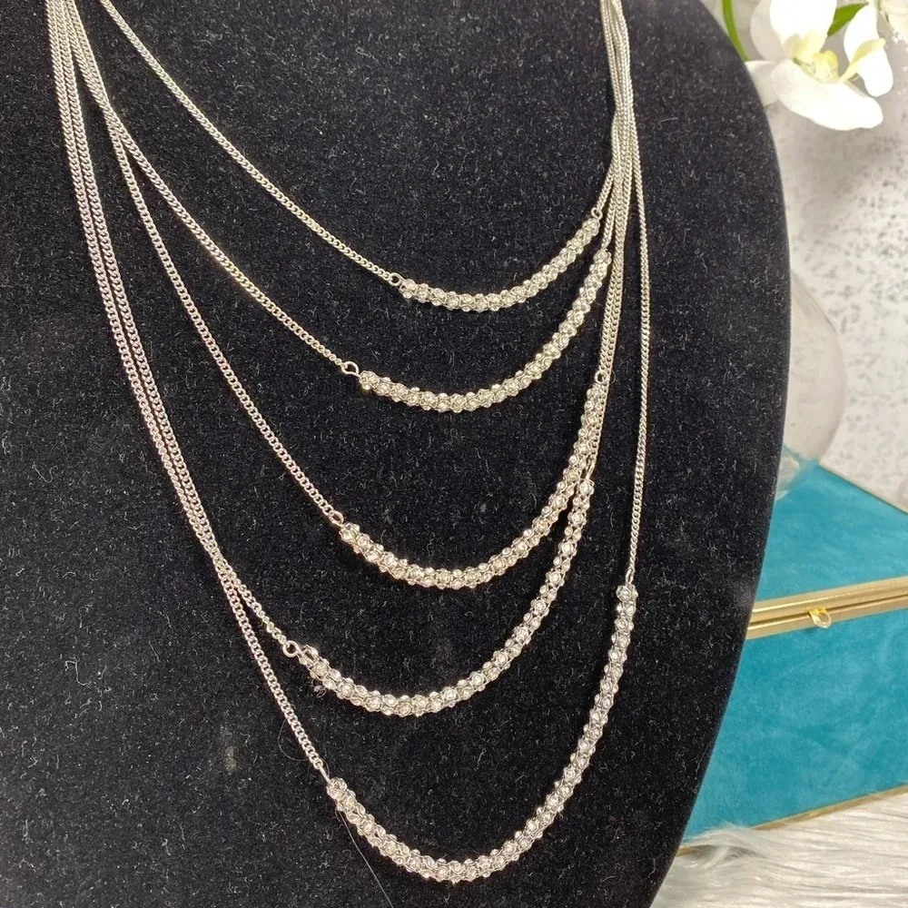 🆕 Simply Vera Wang Silver & Rhinestone Necklace - Image 4