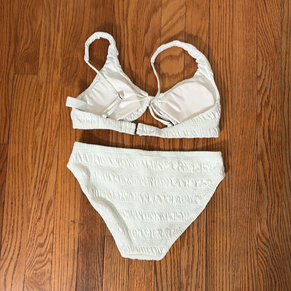 Andie Bikini Set Amor Top Bikini Bottom Sugar Smocked White size Small NWOT - Image 8