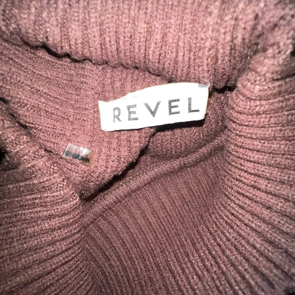 Elegant Brown Women's Turtleneck Sweater Size M - Image 5