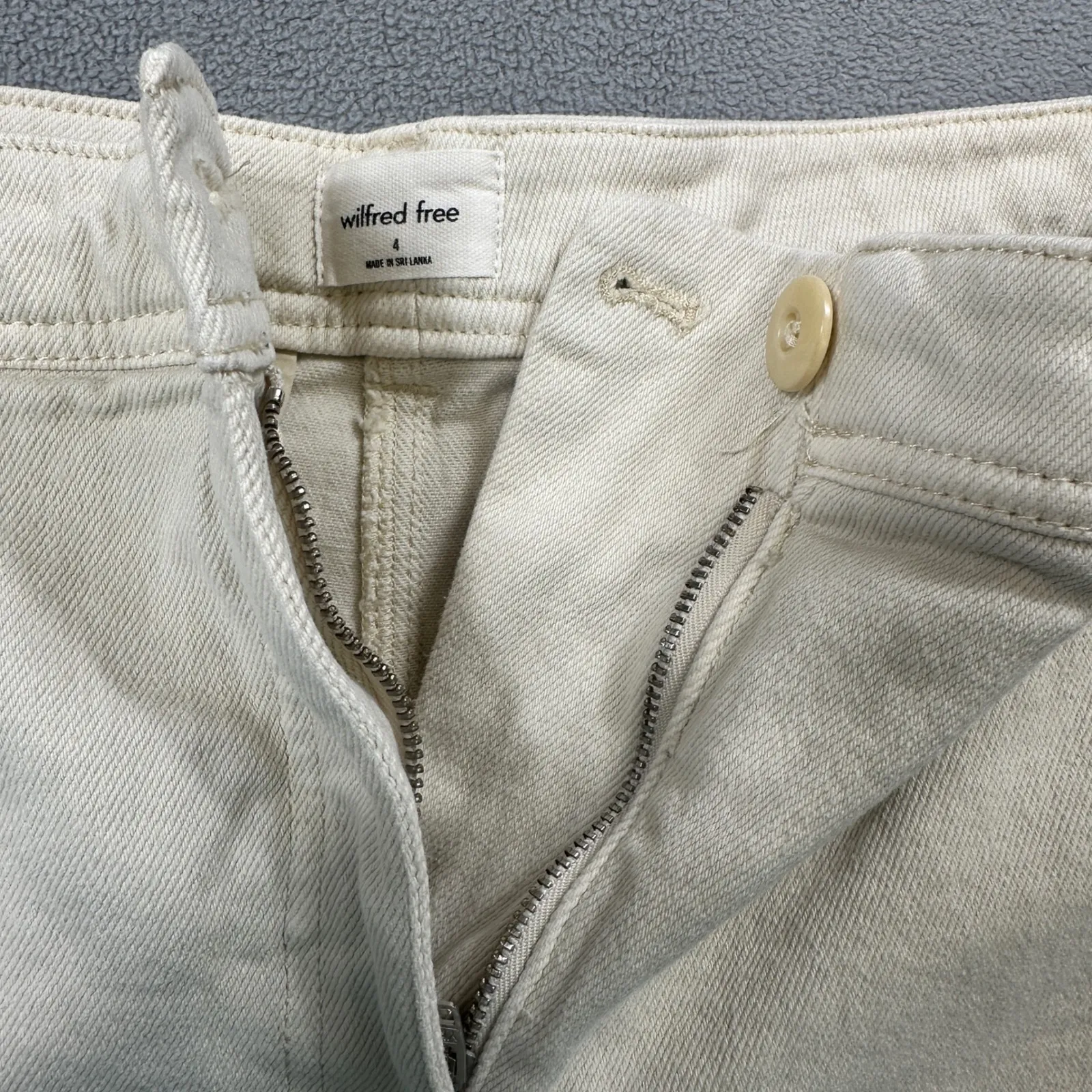 Wilfred Free 4 Utility Cargo Pants Jeans Beige Pocket Straight Leg Aritzia High - Image 3