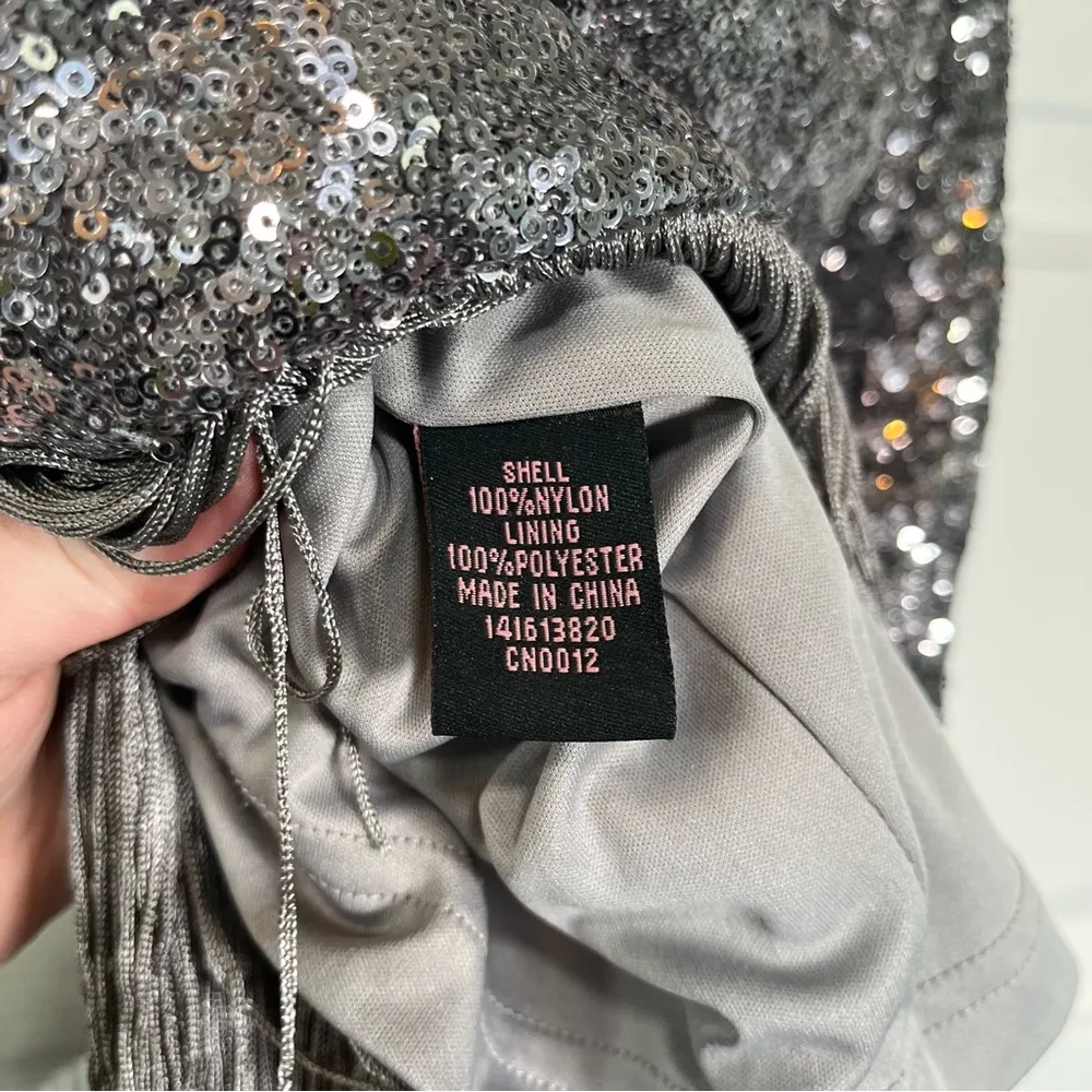 Aqua Bloomingdale’s Sequin & Fringe Silver Pewter Short Sleeve Mini Dress Size 0 - Image 8