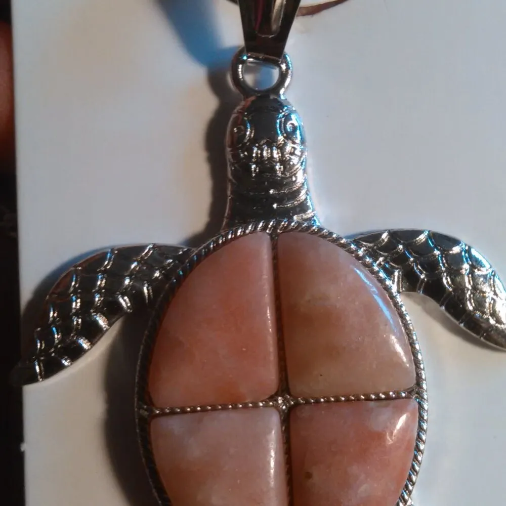 Chili Jasper Turtle Necklace - Image 3