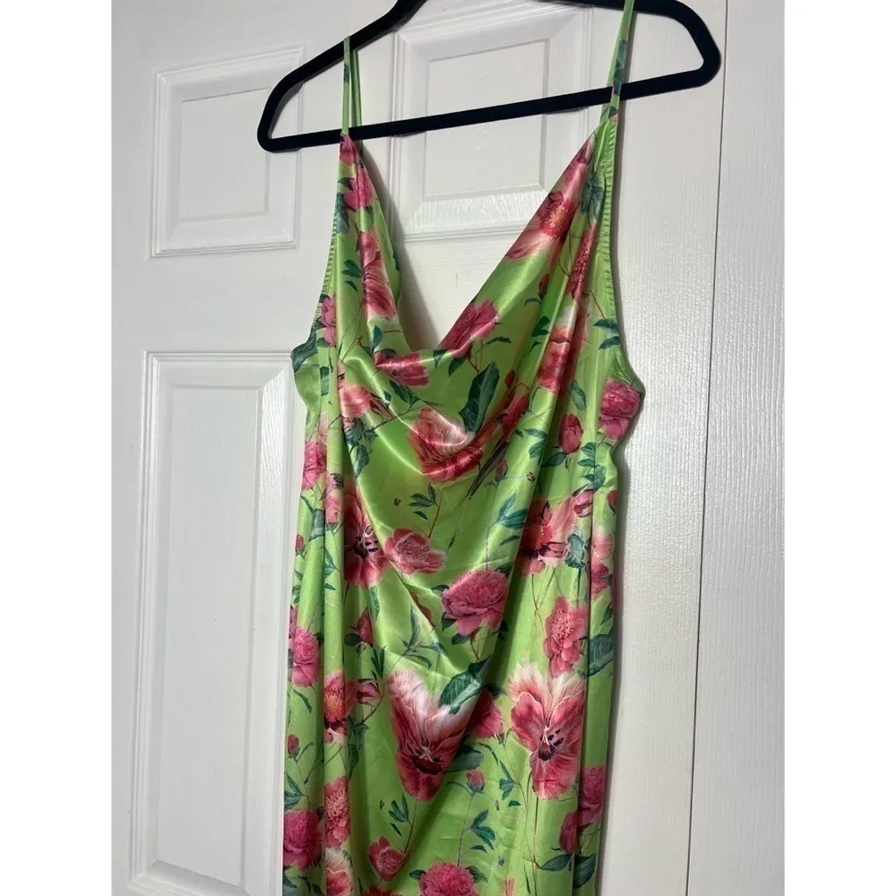 PrettyLittleThing Green Pink Floral Satin Cowl Neck Maxi Dress Size L - Image 6