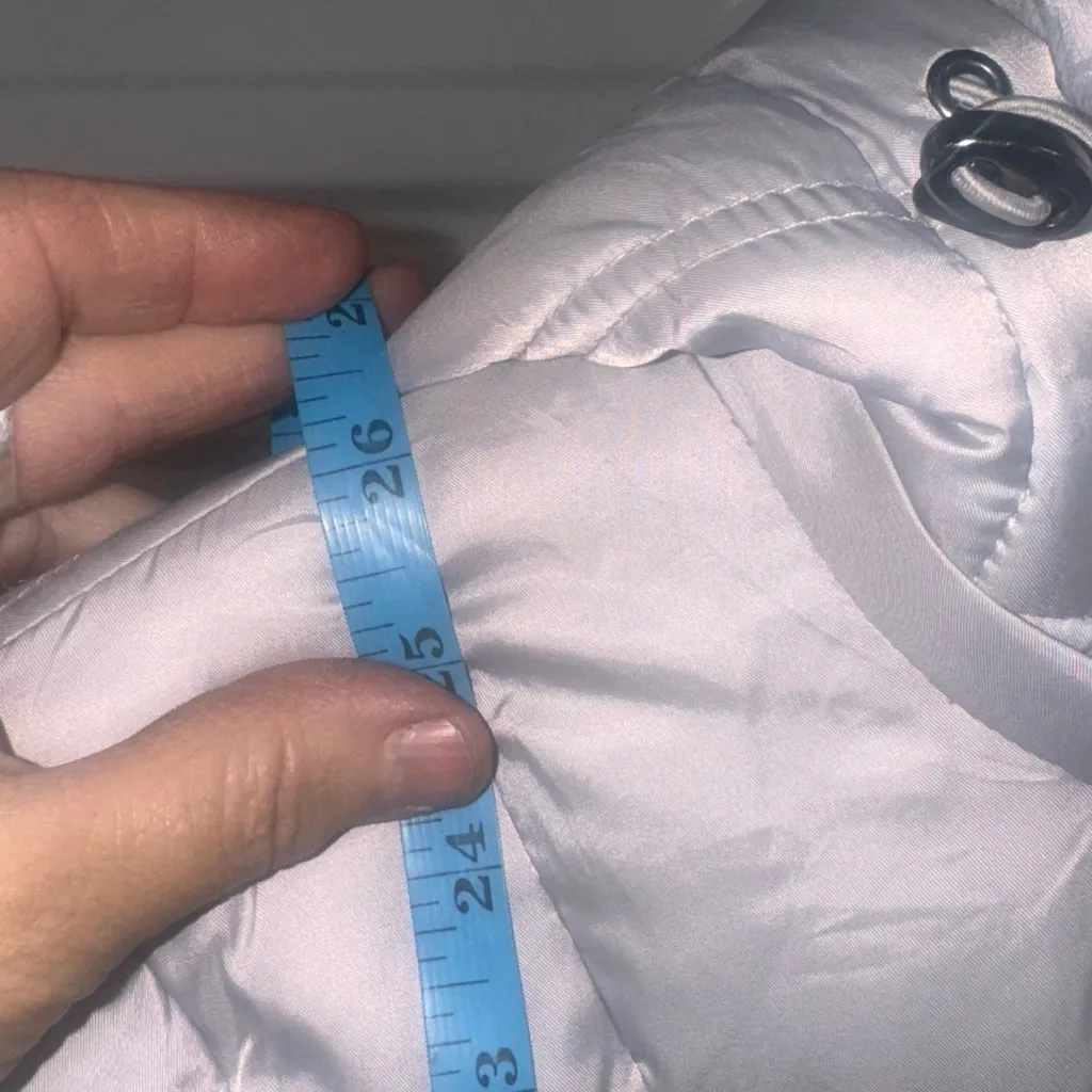 Nautica Silver Puffer Jacket with Black Trim Size S - Image 8