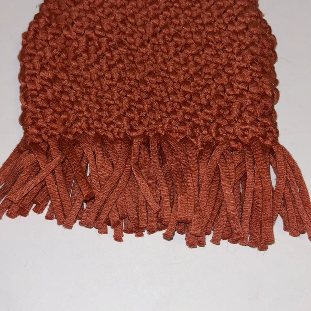 Handcrafted Rust Macrame Bag with Tortoise Acrylic Handle Red - Image 4