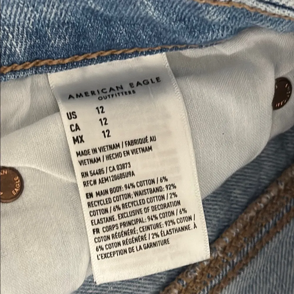 AEO Highest Rise 90s Boyfriend Short Blue Jean Shorts Distressed Frayed Size 12 - Image 5