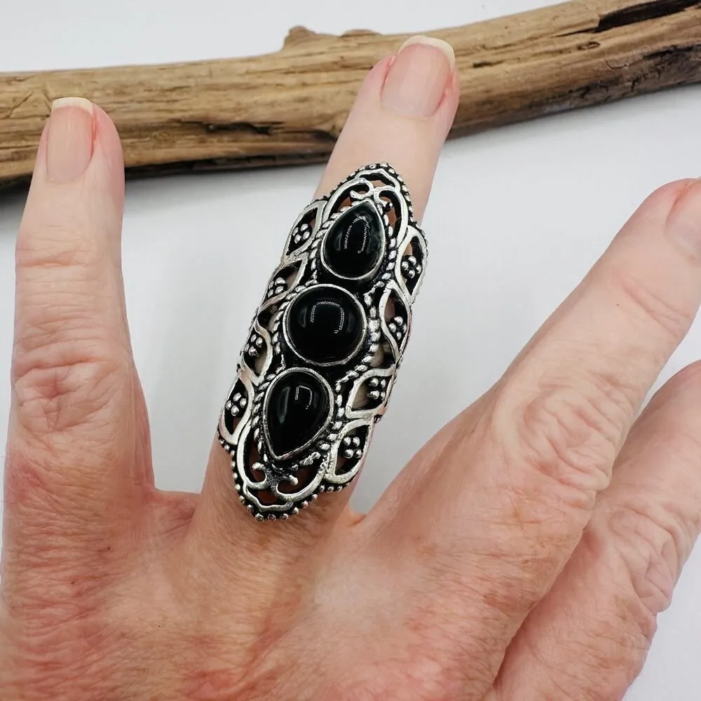 Black Onyx Sterling Silver Plated Ring Size 7 - Image 3