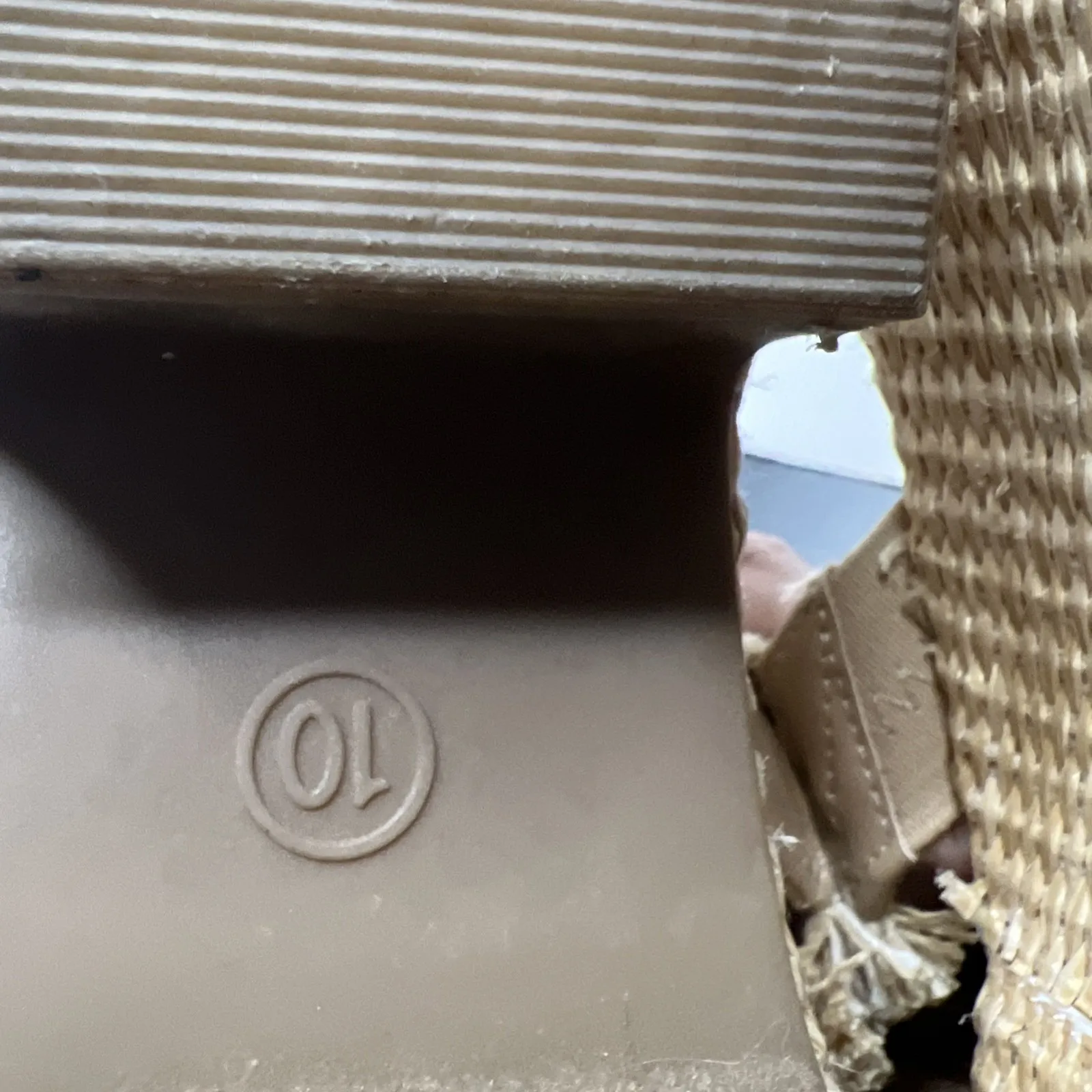 Universal Thread Sally Platform Heels w/ Memory Foam Insole Size 10 - Image 4