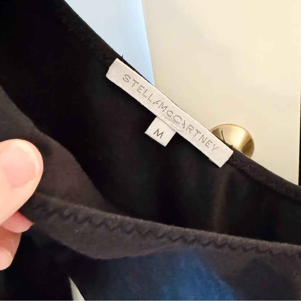 Stella McCartney Ivy Chatting Long Sleeve Logo Cuff Bodysuit, Black sz. M - Image 11