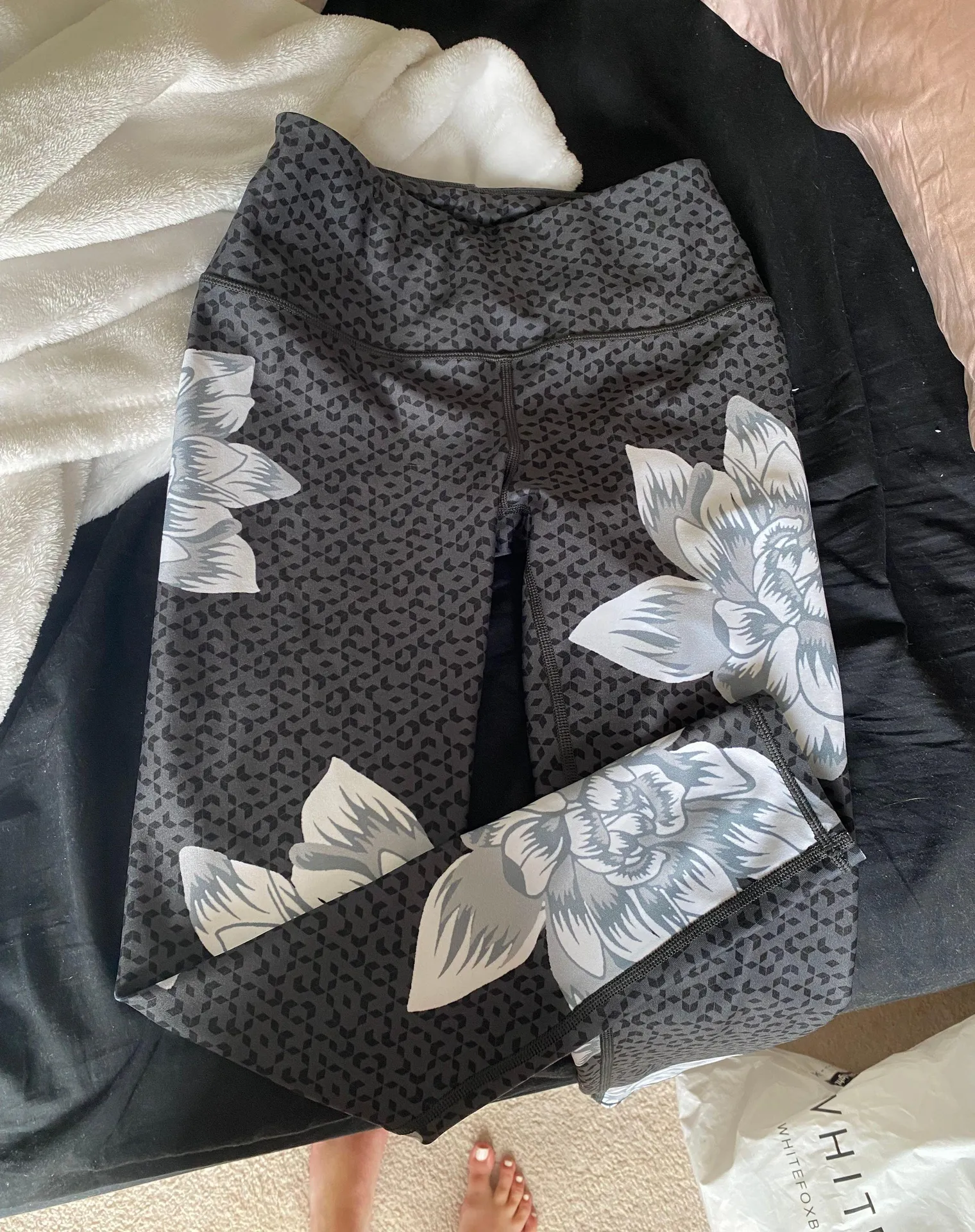 DSG floral Leggings - Image 2