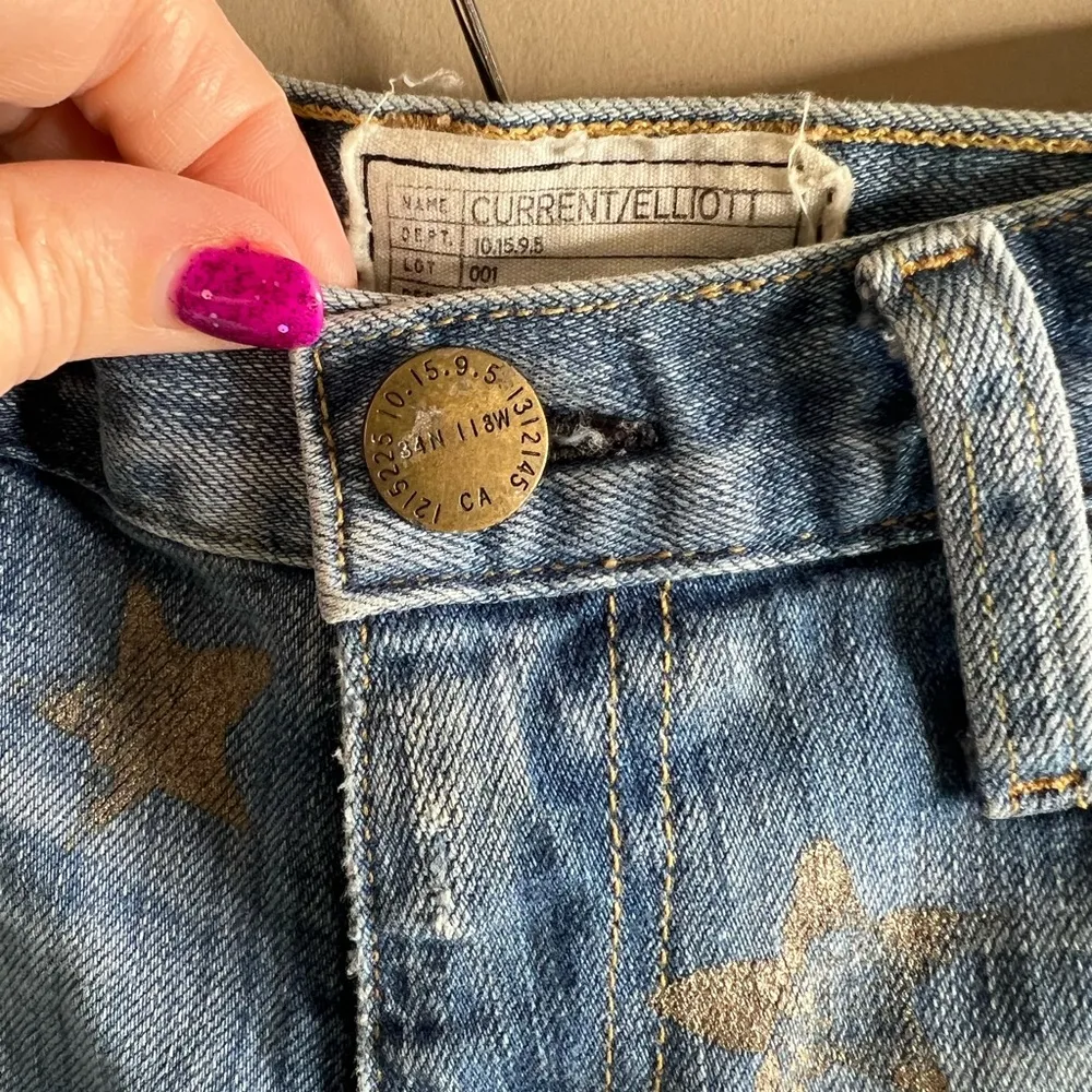 Current Elliot Denim Star-Patterned Women's Shorts medium - Image 4